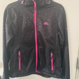 Trepass light shell ski jacket. size m